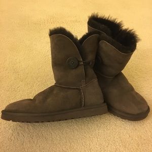 Brown bailey button Uggs
